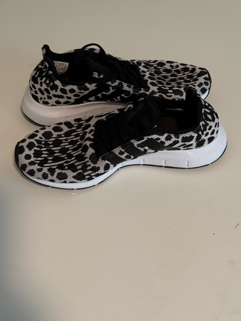 Black and White Adidas sneakers - Picture 3 of 7